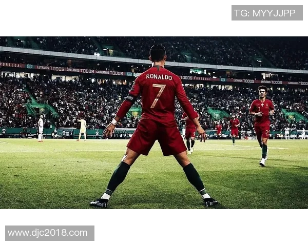 《从C罗到Cafu：那些在足球历史上留下浓厚印记的C字母球星》